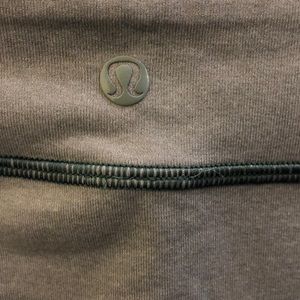 lululemon athletica Skirts - Lululemon moss green skirt, sz 8, 70296 lululemon athletica Skirts - Lululemon moss green skirt, sz 8, 70296